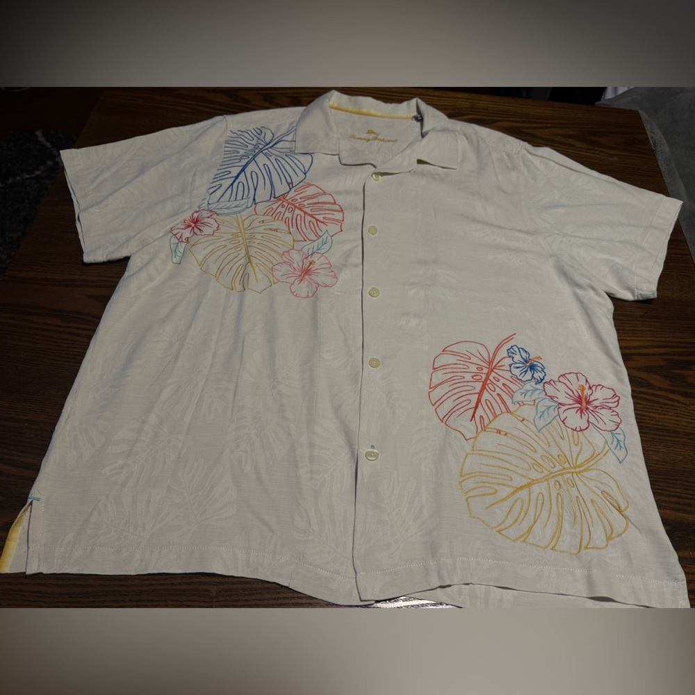 Tommy Bahama 100%‎ Silk Shirt Men’s XL Sketched Tropics Cream Embroidered floral - Picture 9 of 16